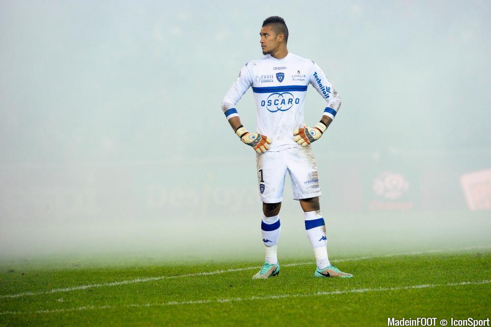 Alphone Areola, ici sous les couleurs du SC Bastia.