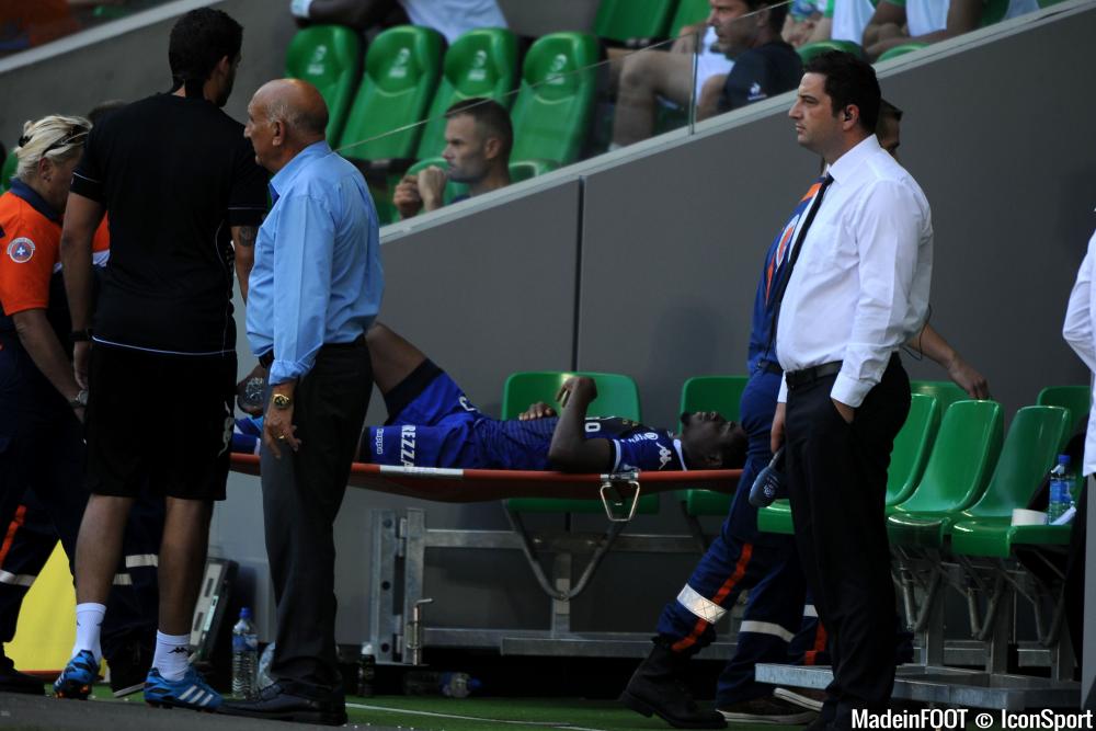 Expulsé face à Saint-Etienne, François Kamano avait finalement été évacué sur civière