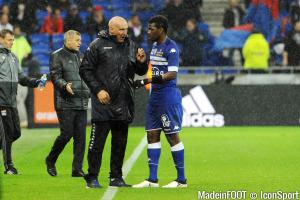 François Ciccolini avec Lassana Coulibaly lors du match de Ligue 1 Lyon -Bastia en 2016