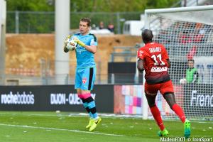 Malgré sa superbe saison, Carrasso ne devrait pas être conservé par le FCGB