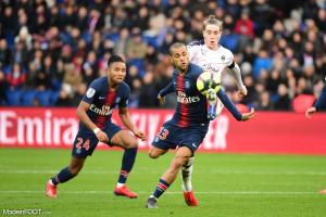 Toma Basic au duel avec Dani Alves et Christopher Nkunku
