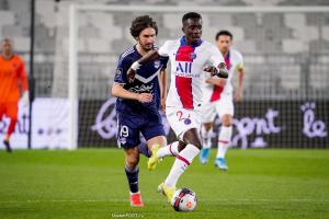 Yacine Adli contre le PSG